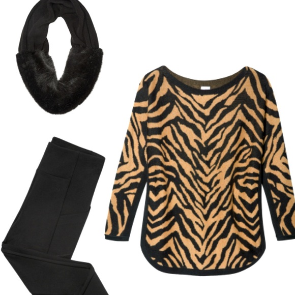 CABI Dani Women’s Black Tan Leopard Print Round Neck Pullover Size Medium EUC - Picture 3 of 9